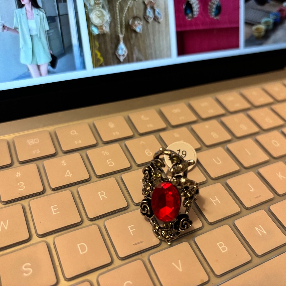 Vintage Rings - Picture 2 of 4